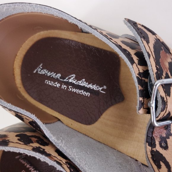 Hanna Andersson Cheetah/Leopard Print Wood Clogs - Picture 5 of 9
